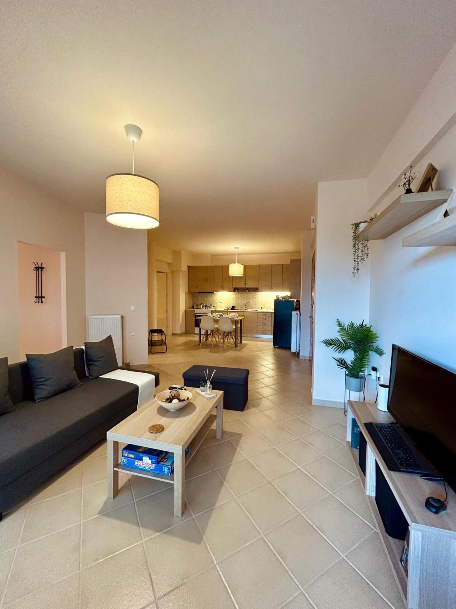 Feel At Home - Kalamata - Near The Center Exterior photo